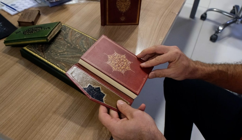 Cilt sanatı ile deforme olan eserler restore ediliyor