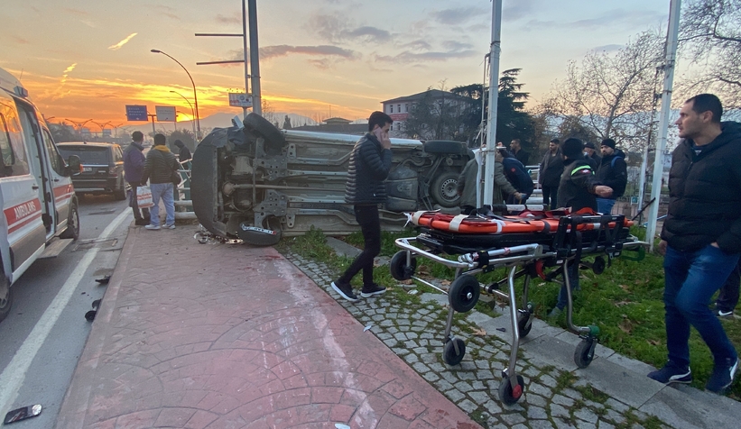 Cip ile çarpışan araç takla attı: 2 yaralı