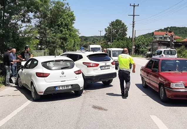 Cip ile otomobil çarpıştı: 2 yaralı