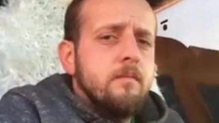 Çocuğunu almak için gittiği okulda bıçaklanmıştı, hayatını kaybetti