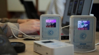 Covid-19 aşılarının nem ve ısısını takip eden cihaz geliştirdiler