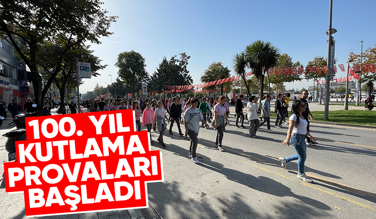 Cumhuriyet'in 100. yıl kutlama provaları başladı