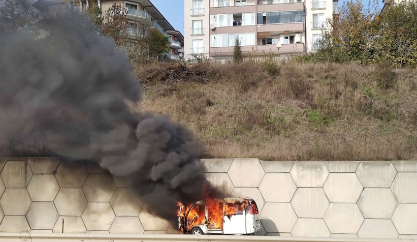 D-100'de alev alev yandı