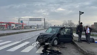 D-100’de Işık İhlali Kazası  4 Kişi Yaralandı