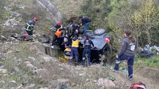 D-650'de otomobil takla attı: 2 yaralı