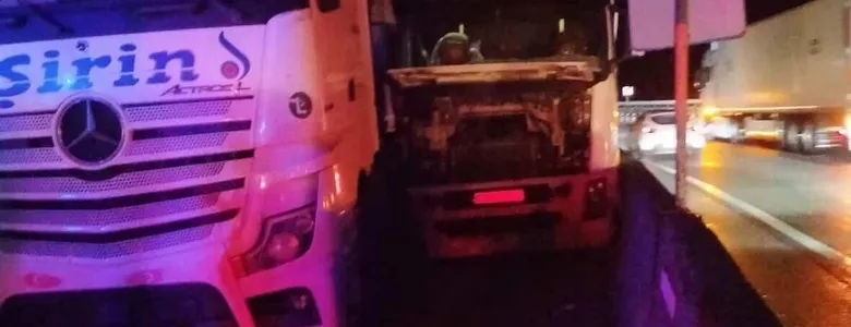 D-650'de zincirleme kaza; Bilecik yönü ulaşıma kapandı