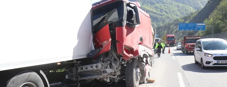 D-650 karayolunda feci kaza