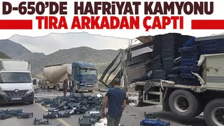 D-650’de kamyon tıra arkadan çaptı, meyve kasaları yola savruldu