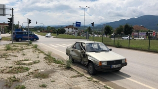 D140 karayolunda iki otomobil çarpıştı