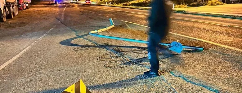 D140'ta Ortalık Savaş Alanına Döndü: Alkollü Sürücü Kamyonla Ortalığı Birbirine Kattı