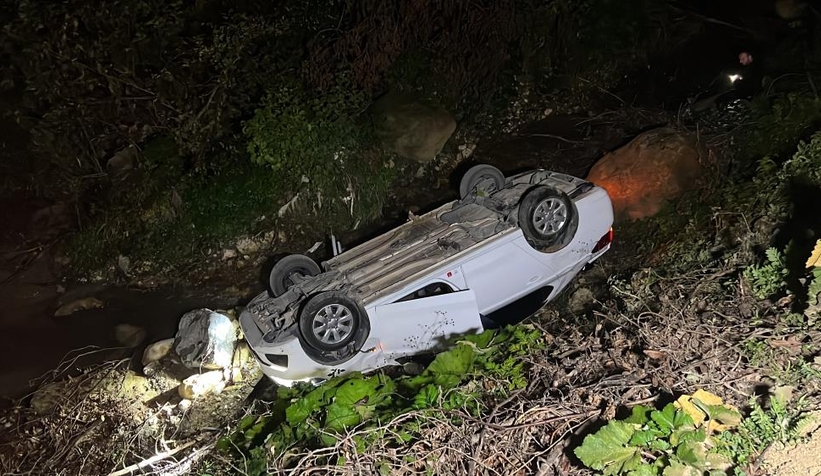 Dağ evinden dönerken otomobil dereye uçtu: 4 yaralı