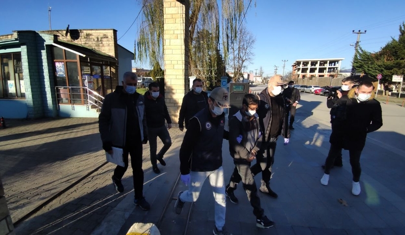 DEAŞ'ın 3 militanı operasyonla yakalandı