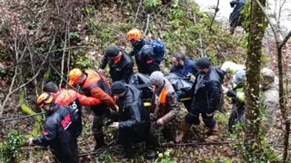 Define merakı vardı; Ölü bulunan yaşlı adam toprağa verildi