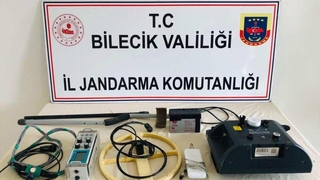 Defineciler yakalandı