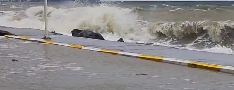 Deniz taştı; Sakarya AFAD bölgede