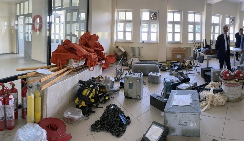 Denizcilik MYO’ya ekipman ve malzeme desteği