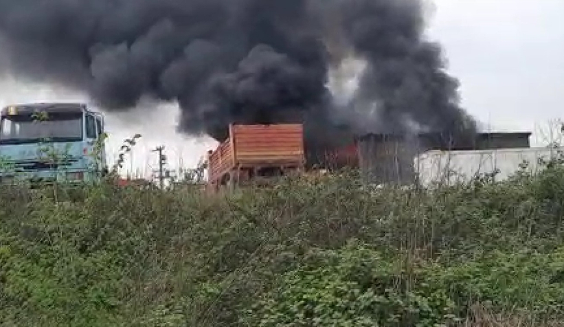 Depo alevlere teslim oldu