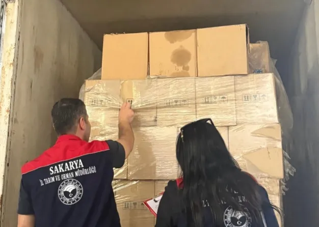 Depodan 2 bin 850 litre sahte yağ çıktı