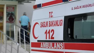 Deprem anında yüksekten atlayan 151 kişi yaralandı