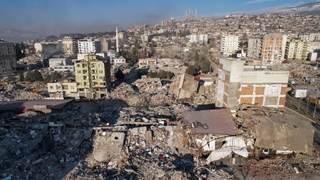 Deprem bölgesinde 50 bin 576 bina acil yıkılacak