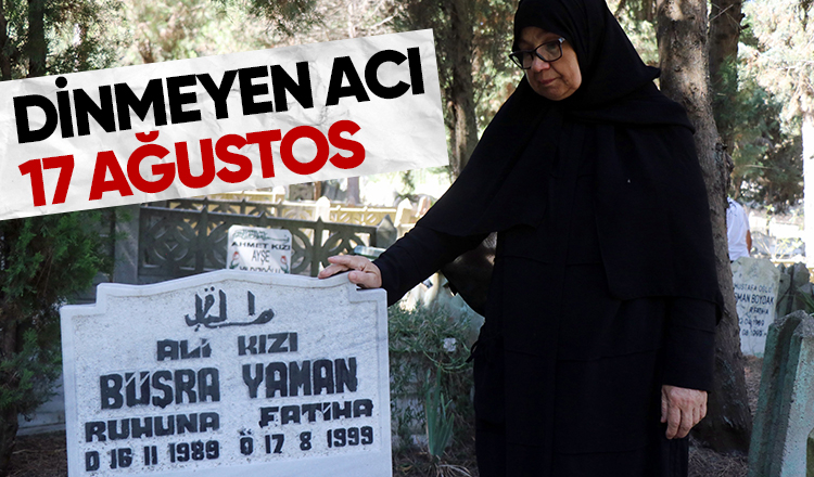 Deprem Şehitliğinde anma