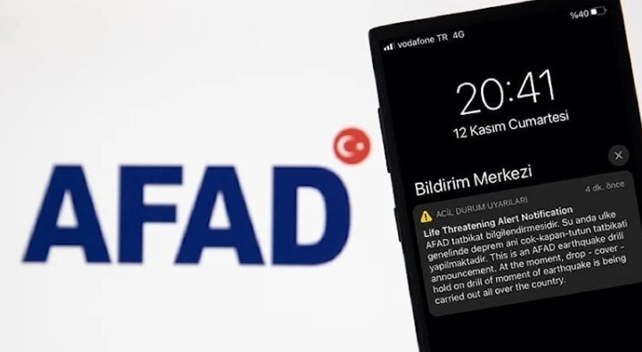 Deprem tatbikatı bildirimi geç geldi