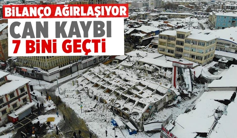 Depremde can kaybı 7 bin 108'e yükseldi