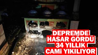Depremde hasar gören caminin yıkımına başlandı