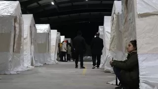 Depremzedeler için çadır kentler kuruldu