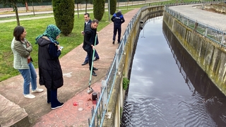 Dere simsiyah aktı, ekipler harekete geçti