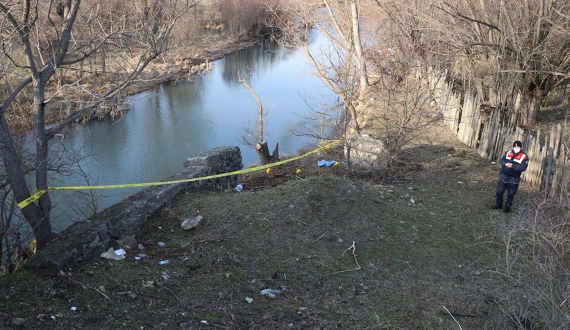 Derede cesedi bulunmuştu; karısı öldürmüş