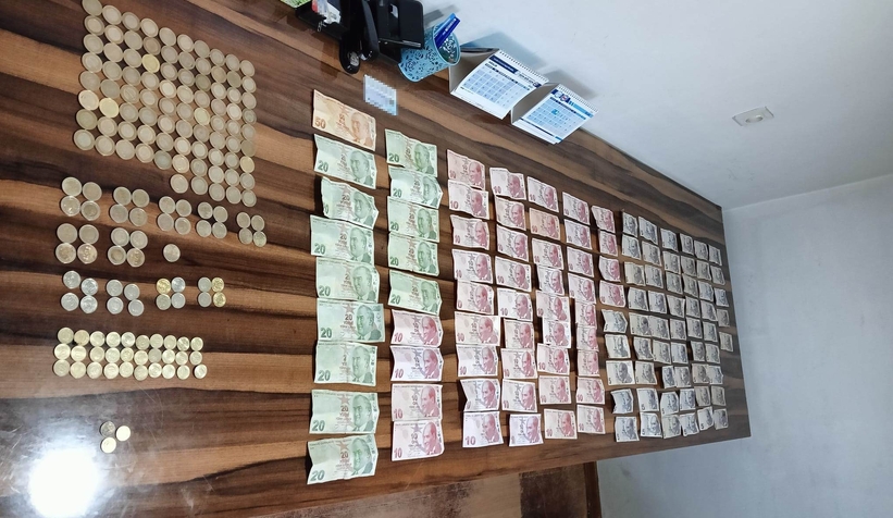 Dilencinin üzerinden bin 130 TL çıktı