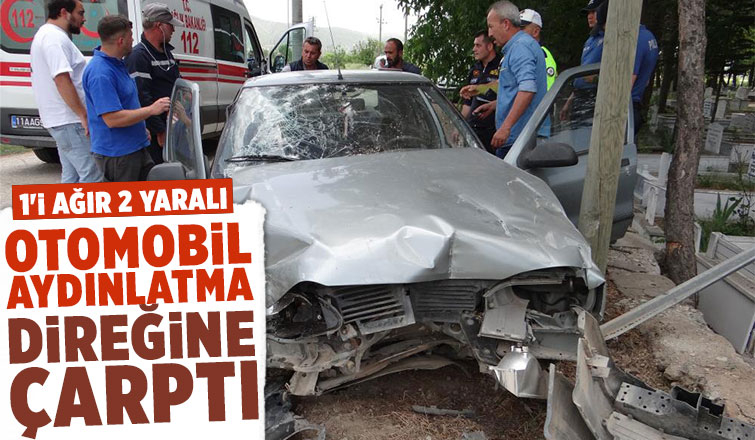 Direğe çarpan araç hurdaya döndü, 1'i ağır 2 yaralı