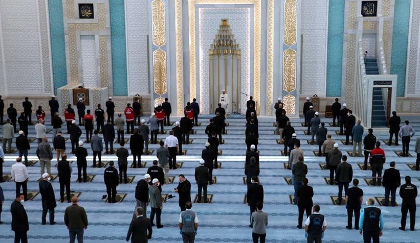 Diyanet'ten bayram namazı açıklaması