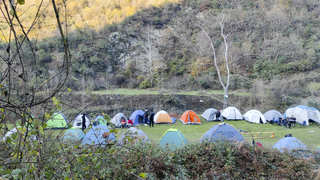 Doğançay’ın güzelliklerini kamp yaparak keşfettiler