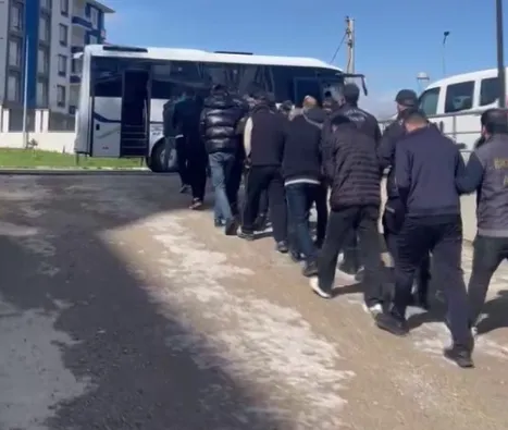 Dolandırıcılık şebekesi çökertildi