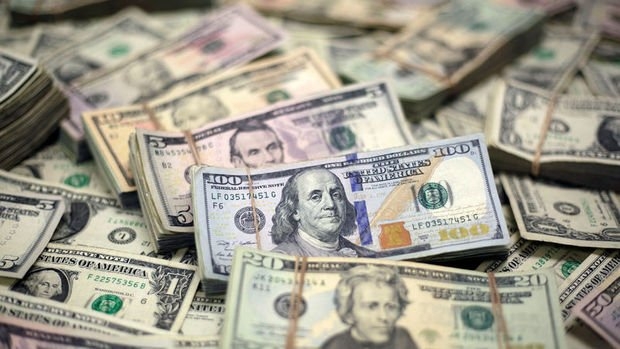 Dolar'da sert hareket; 7.44'ü gördü