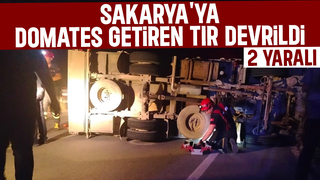 Domates yüklü tır devrildi: 2 yaralı