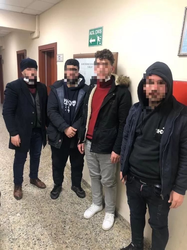 Dört kaçak göçmenin Avrupa hayali limanda son buldu