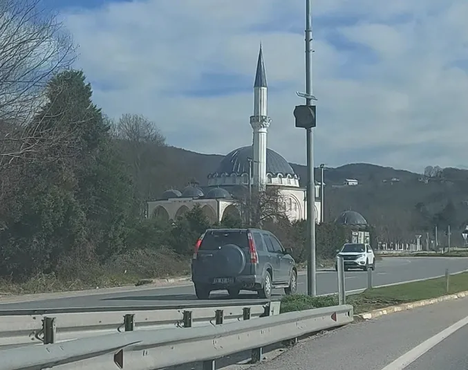 Duble yolda ters yönde gitti