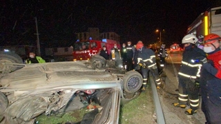 Düğün dönüşü feci kaza: 2’si ağır 4 yaralı