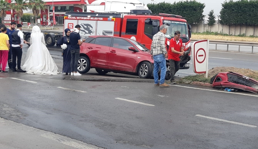 Düğüne saatler kala gelin ve damat kaza yaptı: 5 yaralı