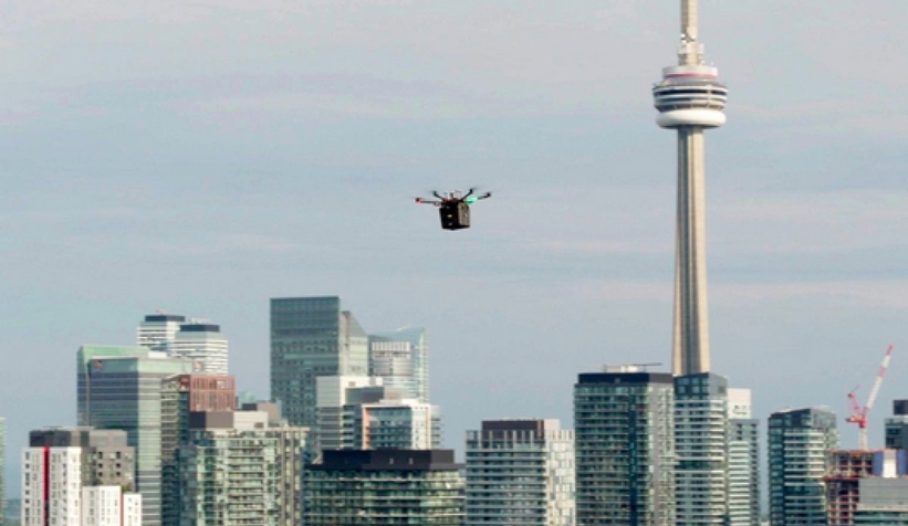 Dünyada ilk; Hastaya nakledilecek akciğer drone ile taşındı