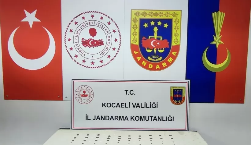 Durdurulan şahsın üstünde 101 tarihi eser ele geçirildi