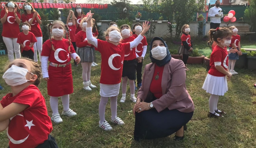 Durmuş;  İyi ki Öğretmeniz