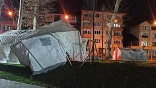 Düzce'de çadırları lodos vurdu