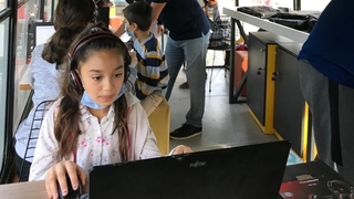 EBA Mobil Destek aracı Hendek'te öğrencilerle buluştu