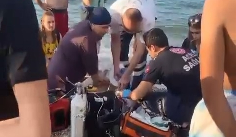 Ecel denizde yakaladı