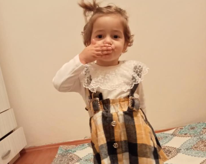 Eczanede fenalaşan 2 yaşındaki çocuk hayatını kaybetti