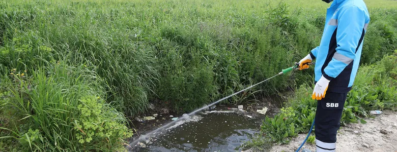 Ekip sahaya indi, şehrin her karışında mücadele başladı